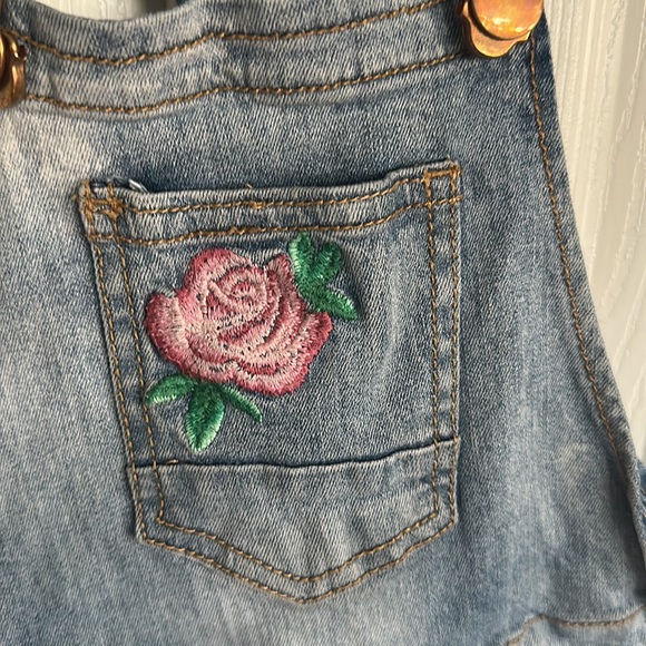 BE JEANS | Cut off Denim romper - Picture 2 of 4